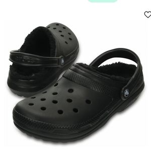 NEW Fuzzy Lined Croc Slippers